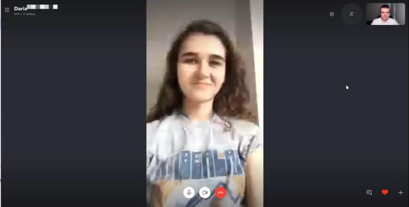 8-Videocall-in-process