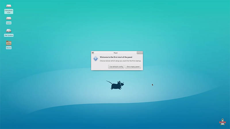 Arch Linux with the default Xfce desktop