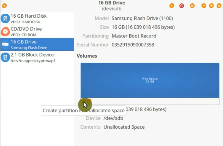 Create the main partition for the USB flash drive in Disks