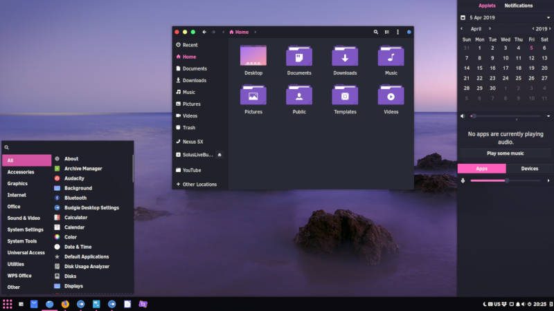 Solus Themes: Ant-Dracula theme and Tela-purple icons