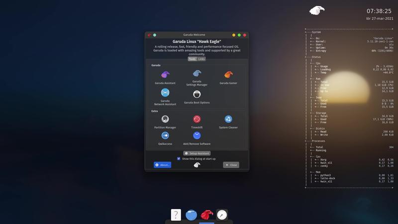 Brocken desktop of Garuda KDE Multimedia edition